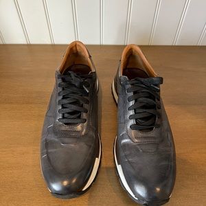 Bruno Magli Mens dressy sneakers. Size 12.